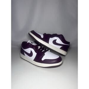 Size 8.5 - Air Jordan 1 Low Bordeaux W ONLY TRIED ON